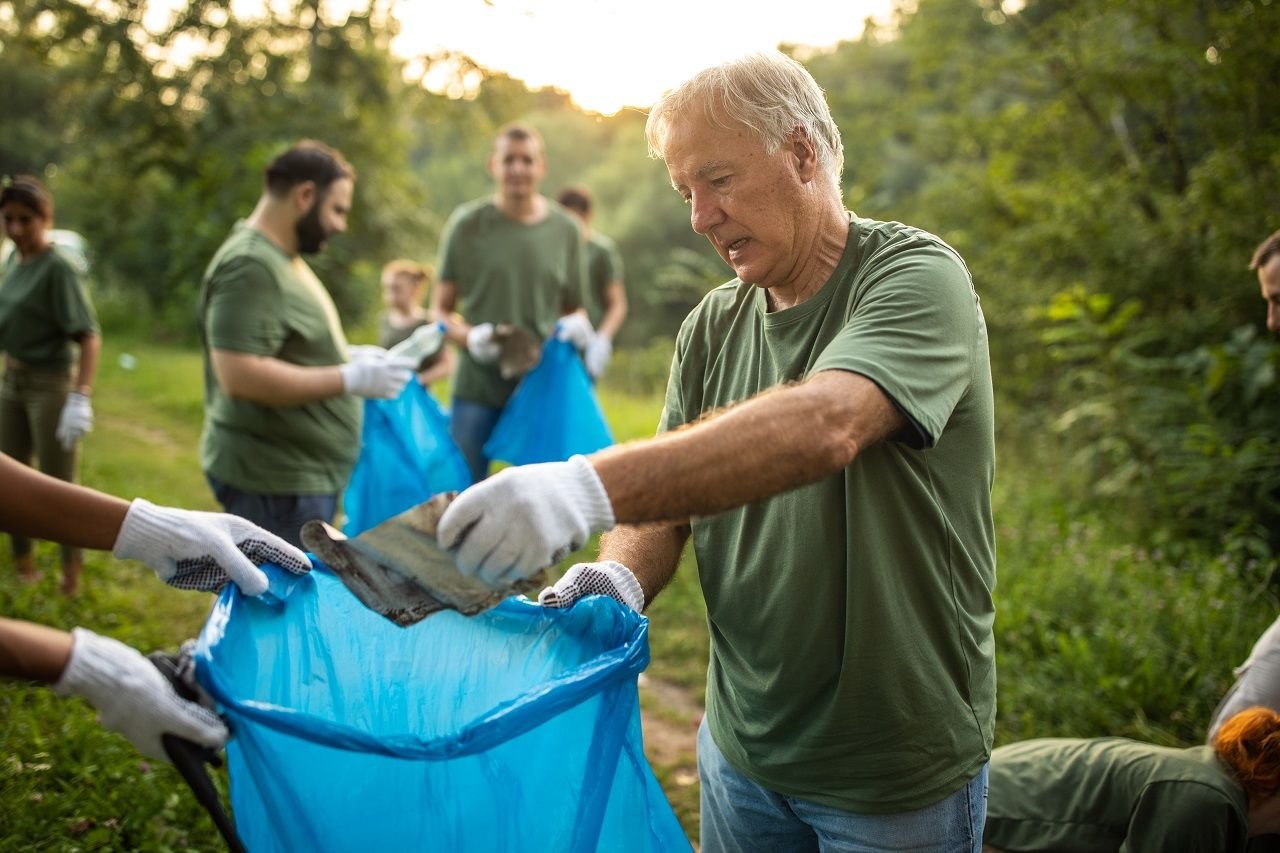 The Transformative Power of Volunteering and Giving Back for Men’s Mental Health and Marriage Success